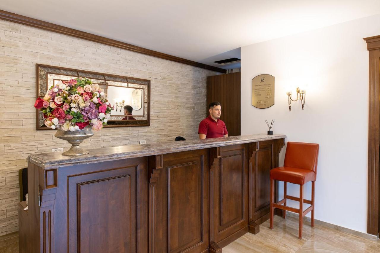 Red Confort Boutique Hotel
